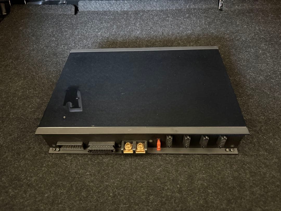 ソニックデザイン デジタルプロセッサーアンプ デジコア808 DEGICORE