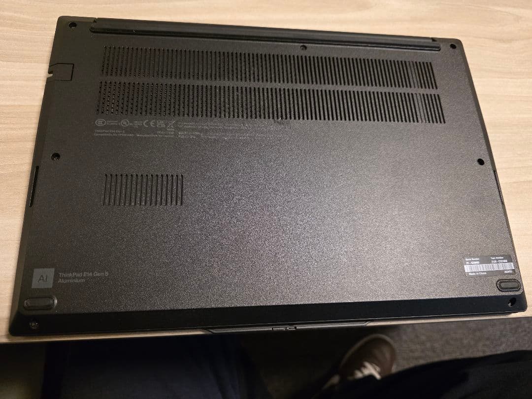 Lenovo ThinkPad E14 Gen5 R7メモリ24GB