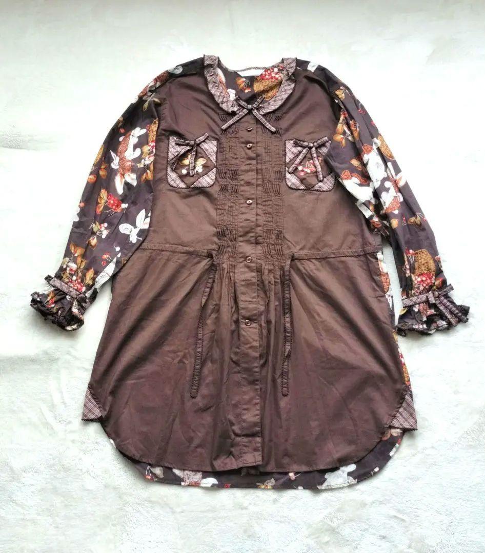 美品オータムチェリーとうさぎプリント×ローンチュニックブラウスブラウン 2021