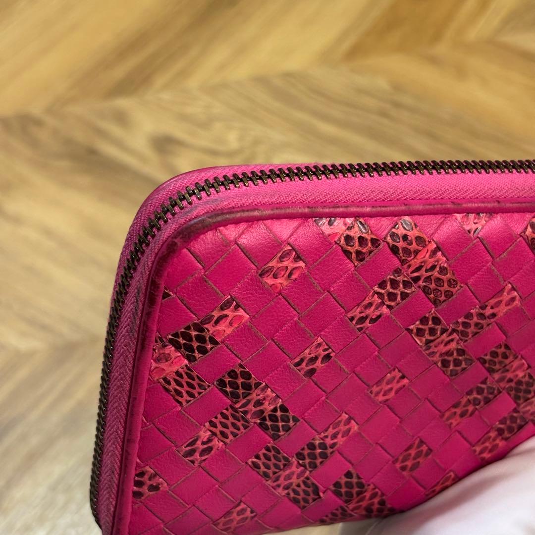 【美品】ボッテガヴェネタ ラウンドジップ アイヤーズ イントレチャート 長財布