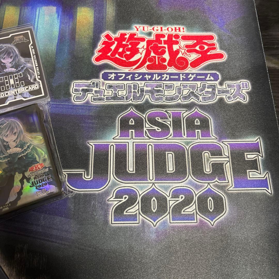 お得　遊戯王　わらし　judge 2020 プレイマット アジア　公式　スリーブ