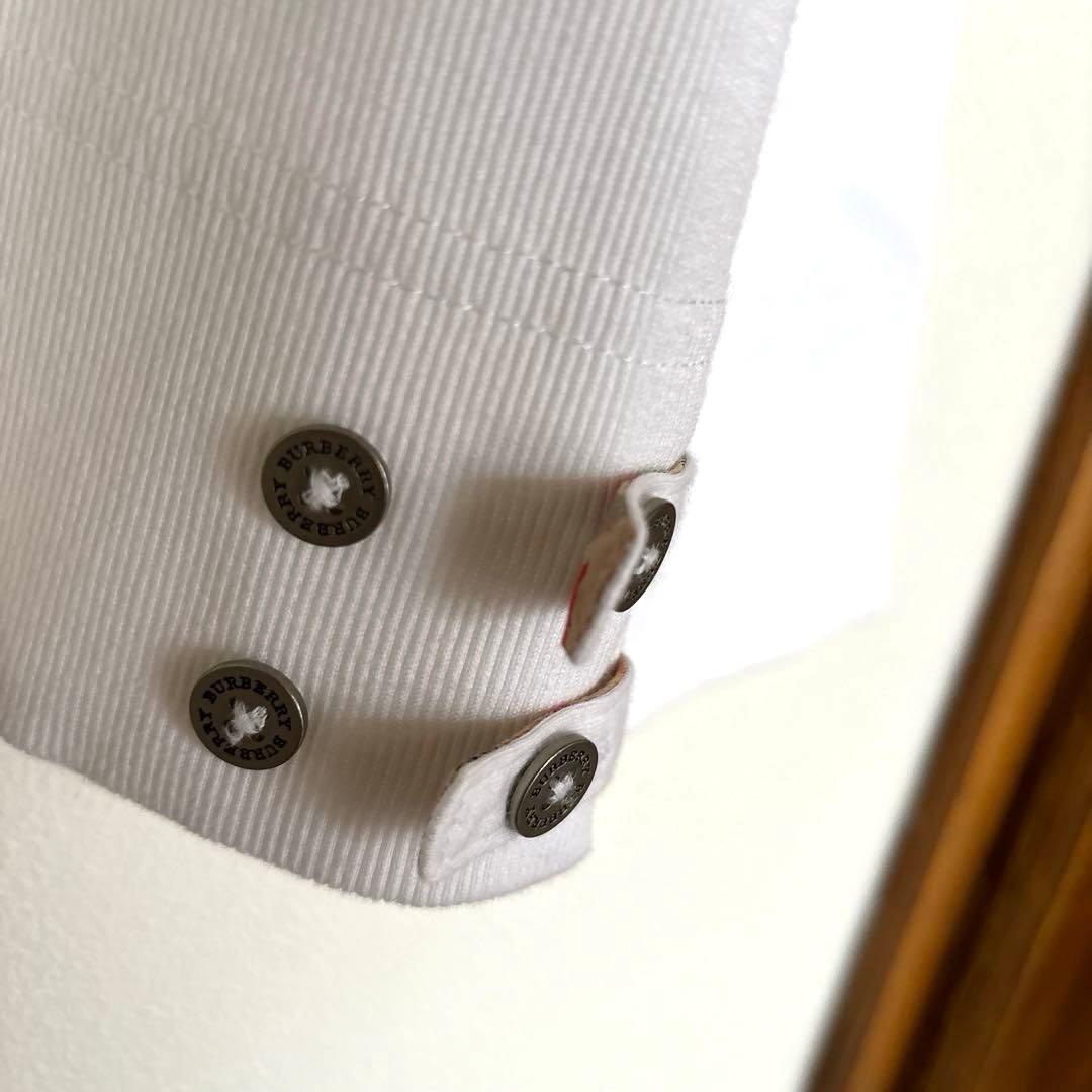 Burberryポロシャツ長袖・白・未使用品4月28日〜5月28日配送出来ません