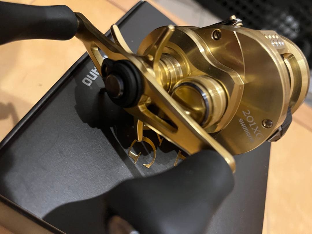 値下げ シマノ 22 カルカッタコンクエスト 201XG