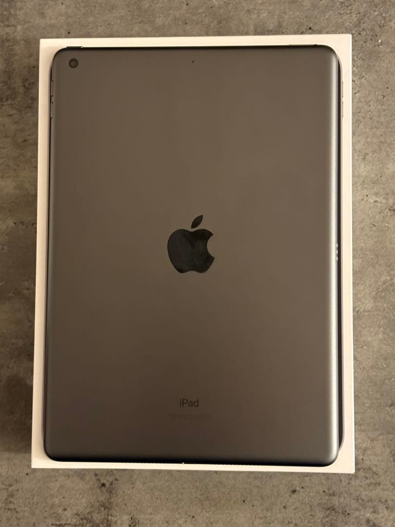 Apple iPad 代9世代スペースグレー 本体 充電器付き