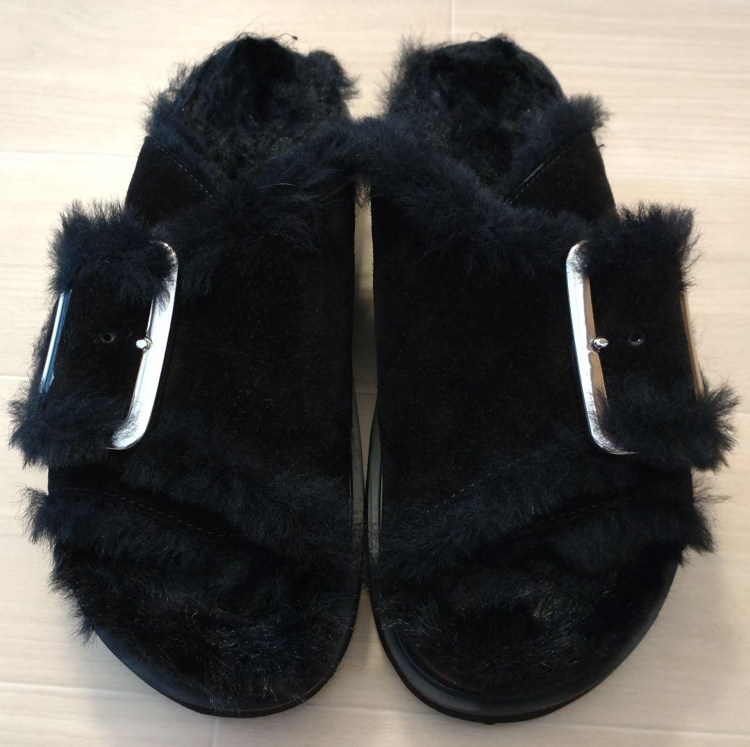 ✨MOHI✨　ブラックファーサンダル　ビッグベルト　37