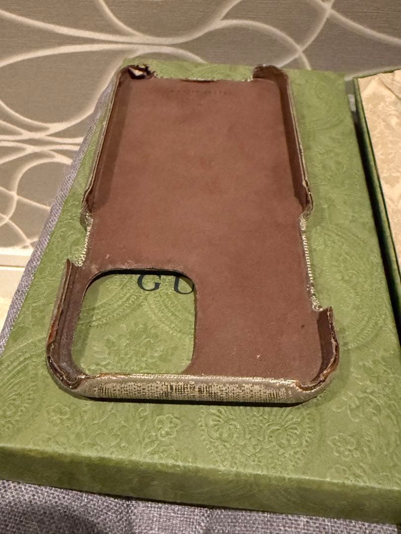 GUCCI　iPhone13promax　 スマホケース GGスプリーム