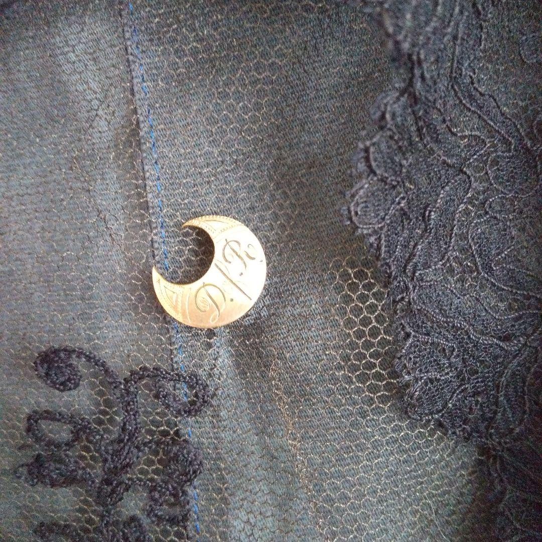 深まってゆく秋のためのミニカーテン アンティークブラックレースで ブライスにも