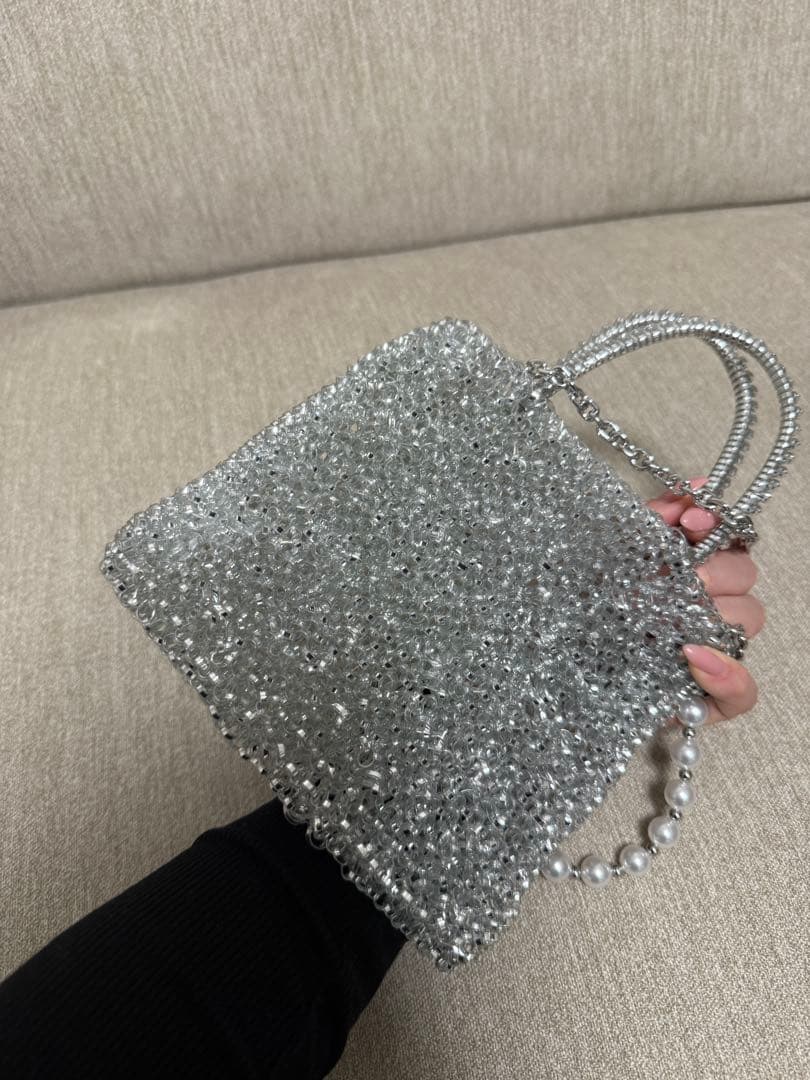 アンテプリマ ミニアトゥーラ シルバー ショルダーバッグ