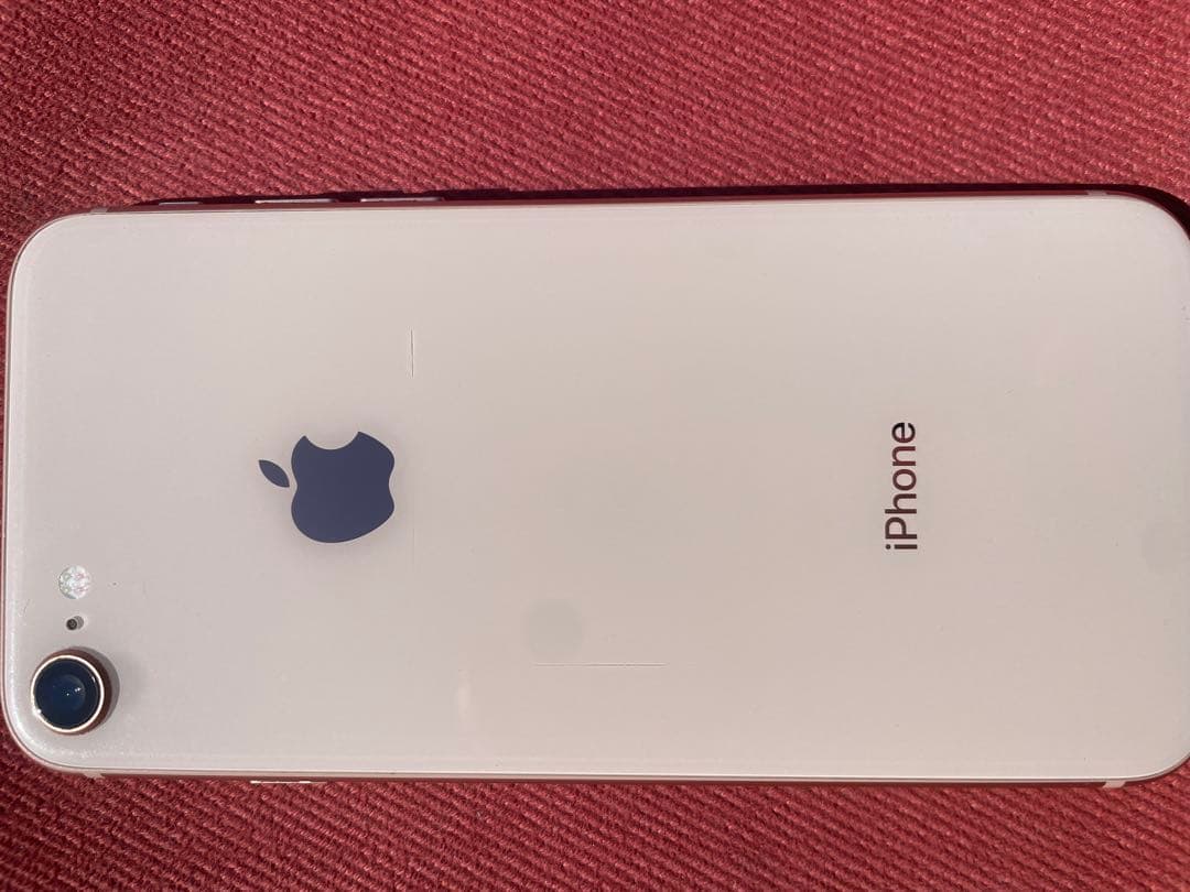 Apple iPhone 8 silver 本体