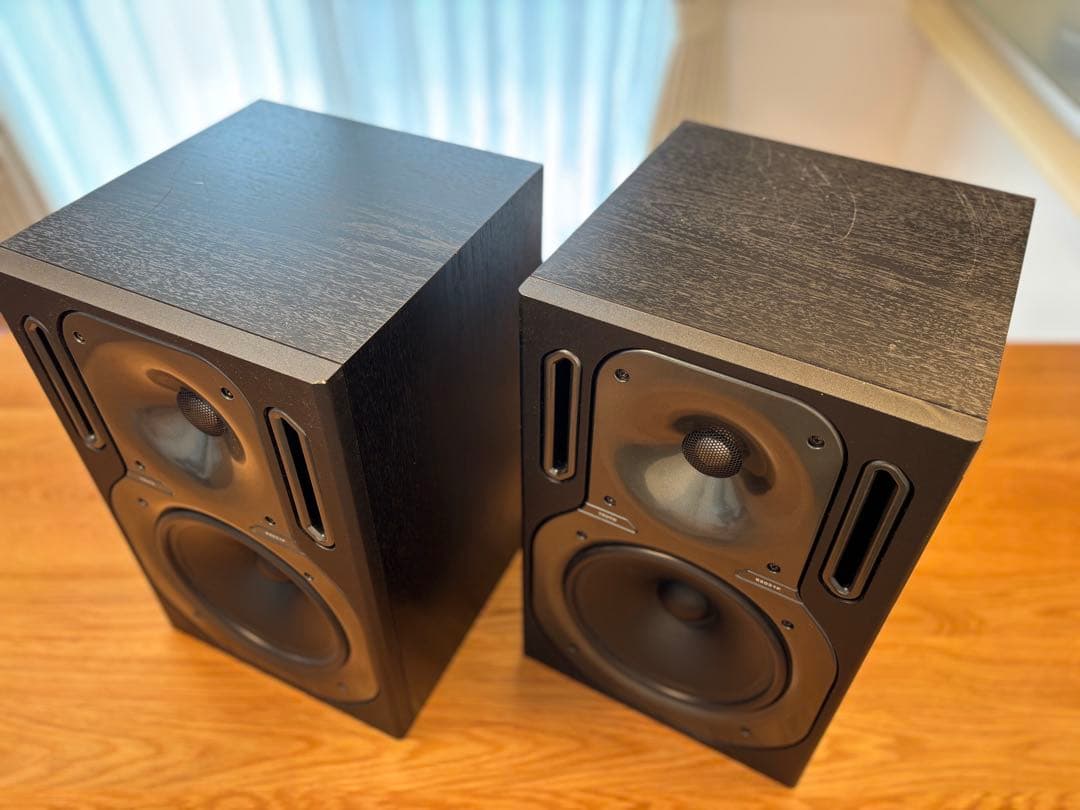 Behringer Truth B2031P スピーカー