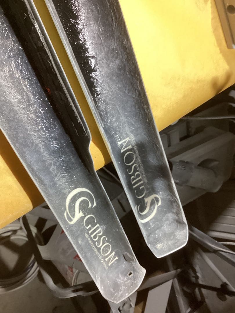 ハイエース200系ギブソンサイドステップ070塗装。