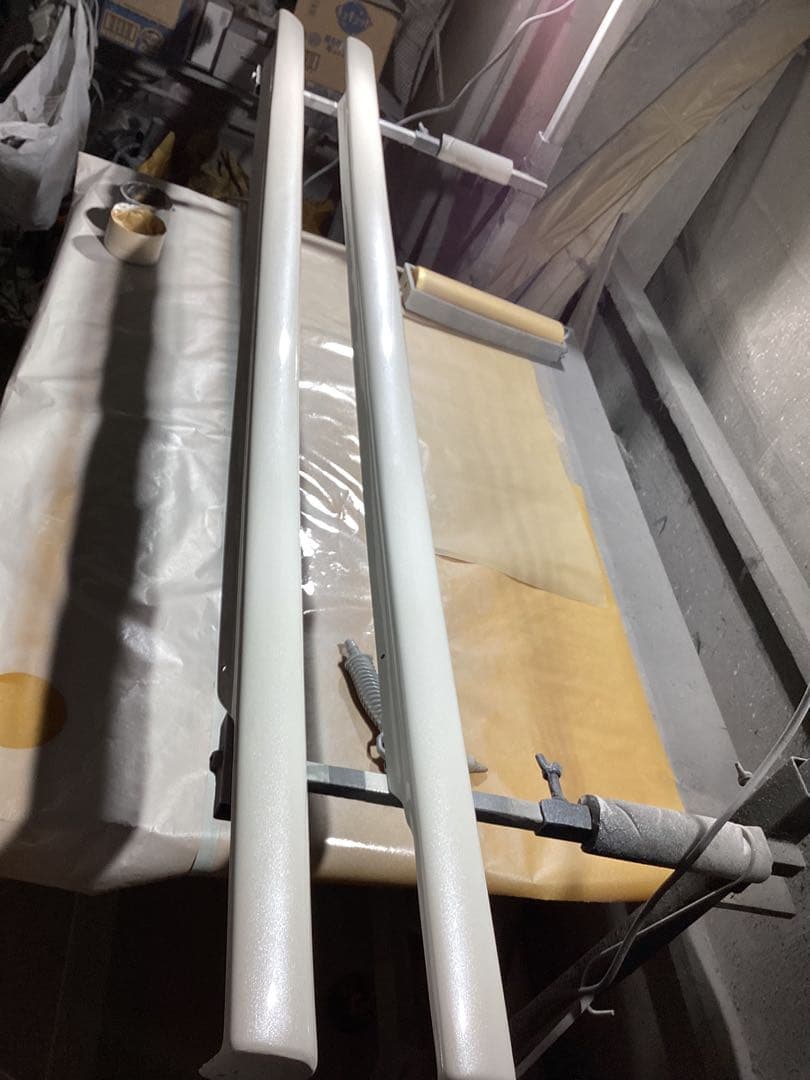 ハイエース200系ギブソンサイドステップ070塗装。