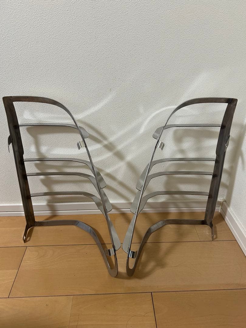 【めい】ハイラックス GUN125 テールランプ ガード左右セット