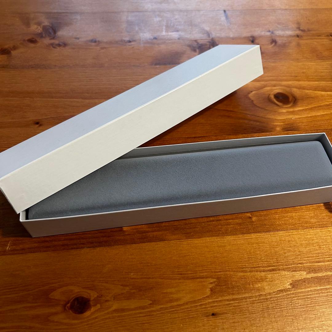 ナチュラ　Pt 0.3ct ダイヤペンダント 専用ケース付き