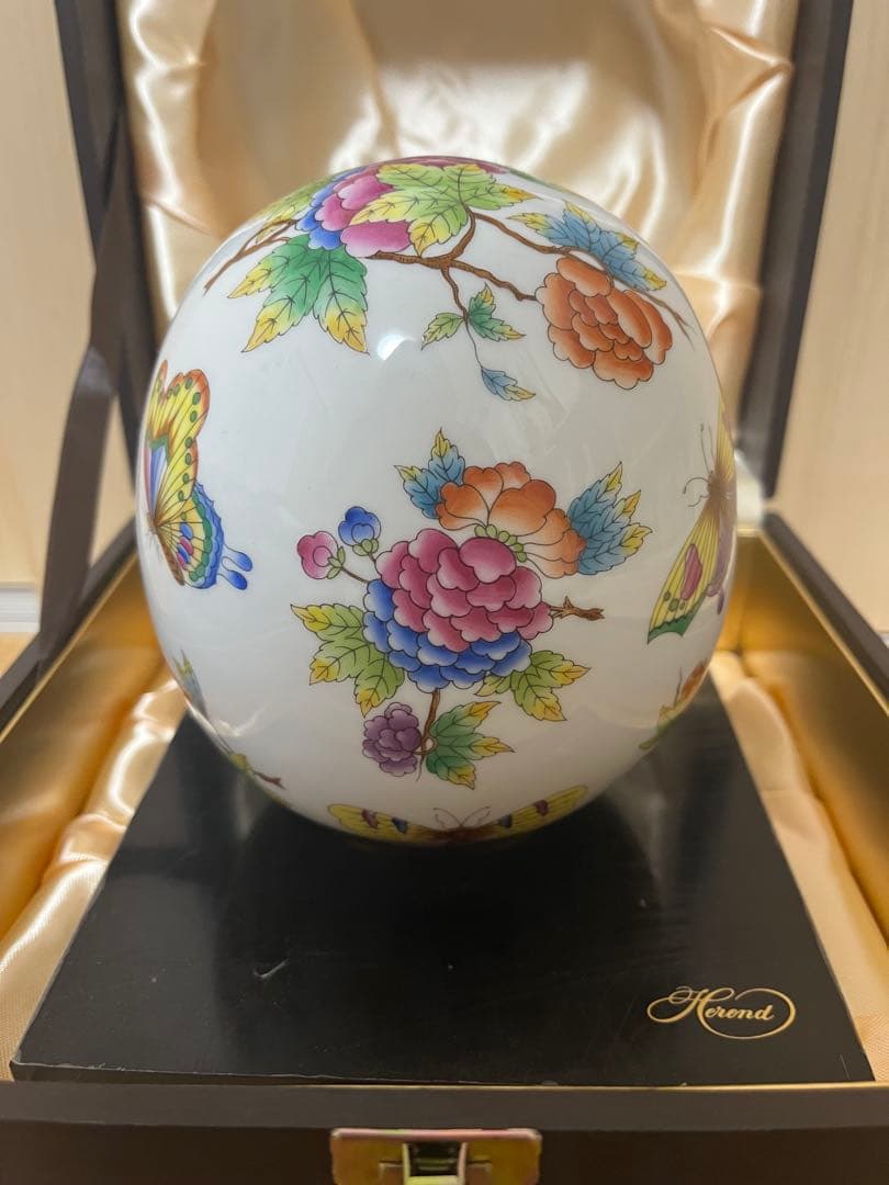 ヘレンド 陶器 ダルマ 縁起 ヴィクトリアブーケ 台座 ケース付