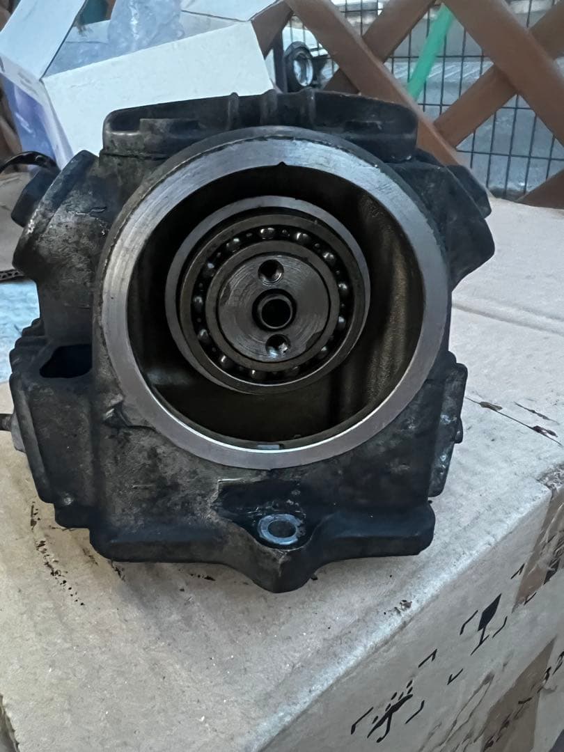 カブ50 純正エンジン　3速　12v 部品取り