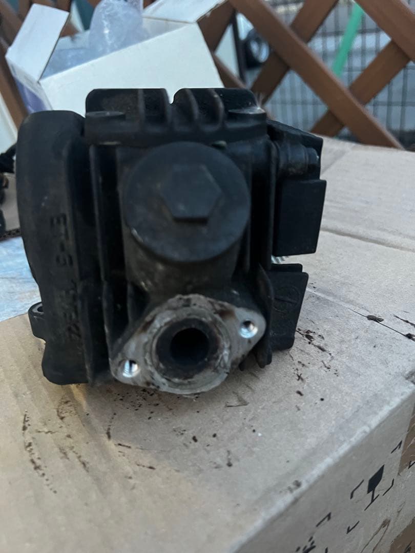 カブ50 純正エンジン　3速　12v 部品取り