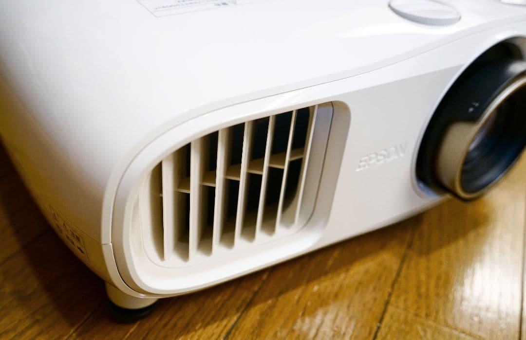 Epson EH-TW7100 プロジェクター