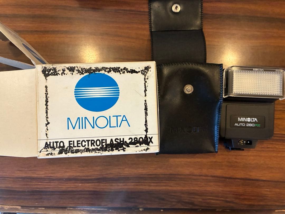 フィルムカメラ MINOLTA X-700 + MD ZOOM 28-70+FRASH280