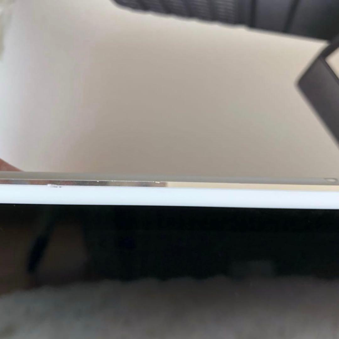 【早い者勝ち】iPad Pro 10.5 256GB SIMフリー【すぐ発送】