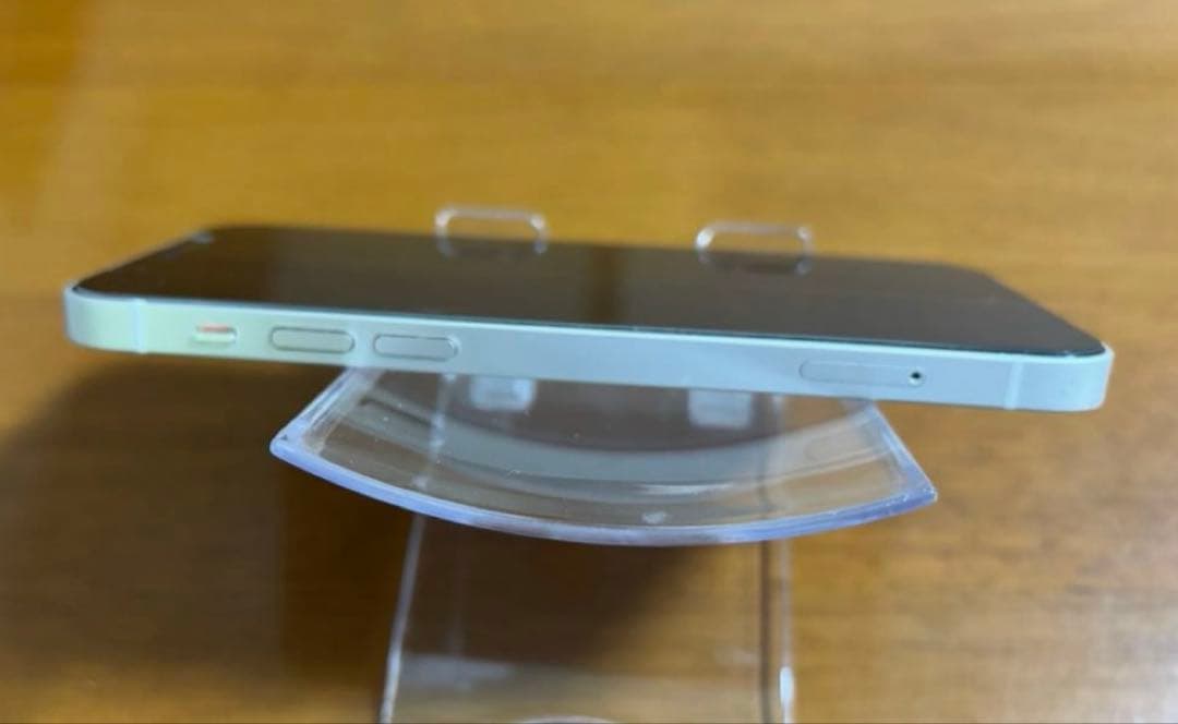 Apple iPhone 12 ホワイト 64GB本体　バッテリー90%