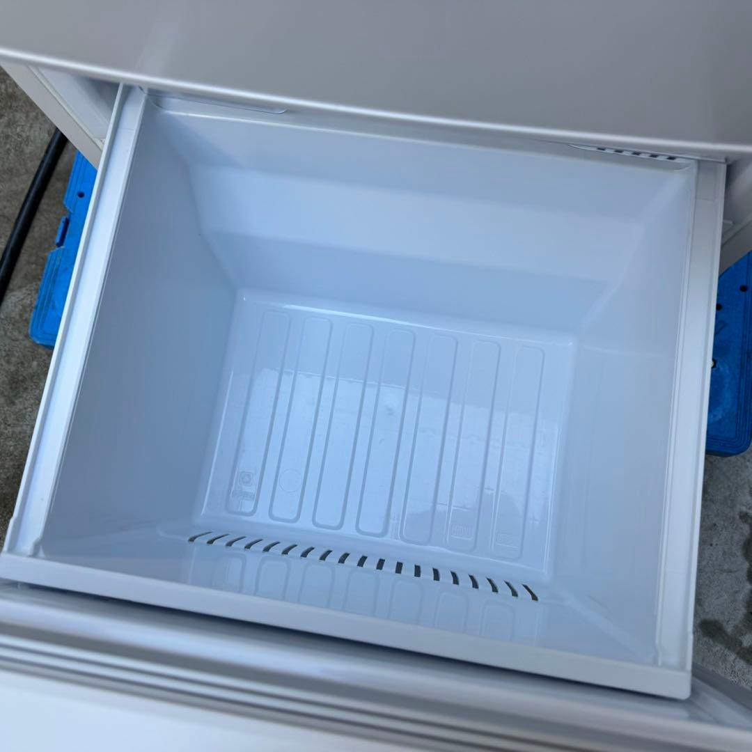 227⭐️2024年製美品★三菱電機　冷蔵庫　自動霜取り　ホワイト　一人暮らし