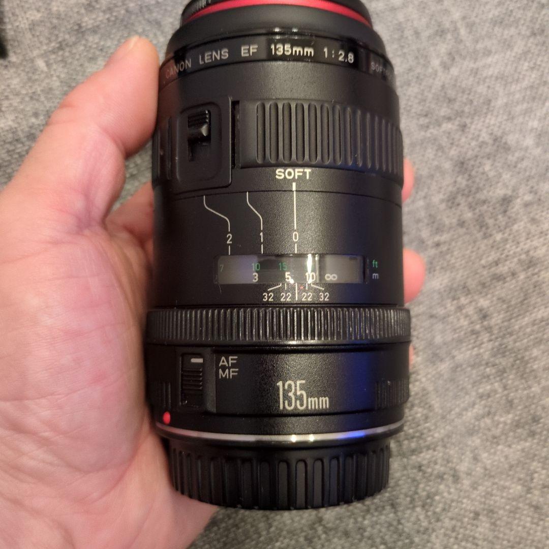 Canon KISSX9デジタル一眼レフカメラ レンズセットWi_Fi付き