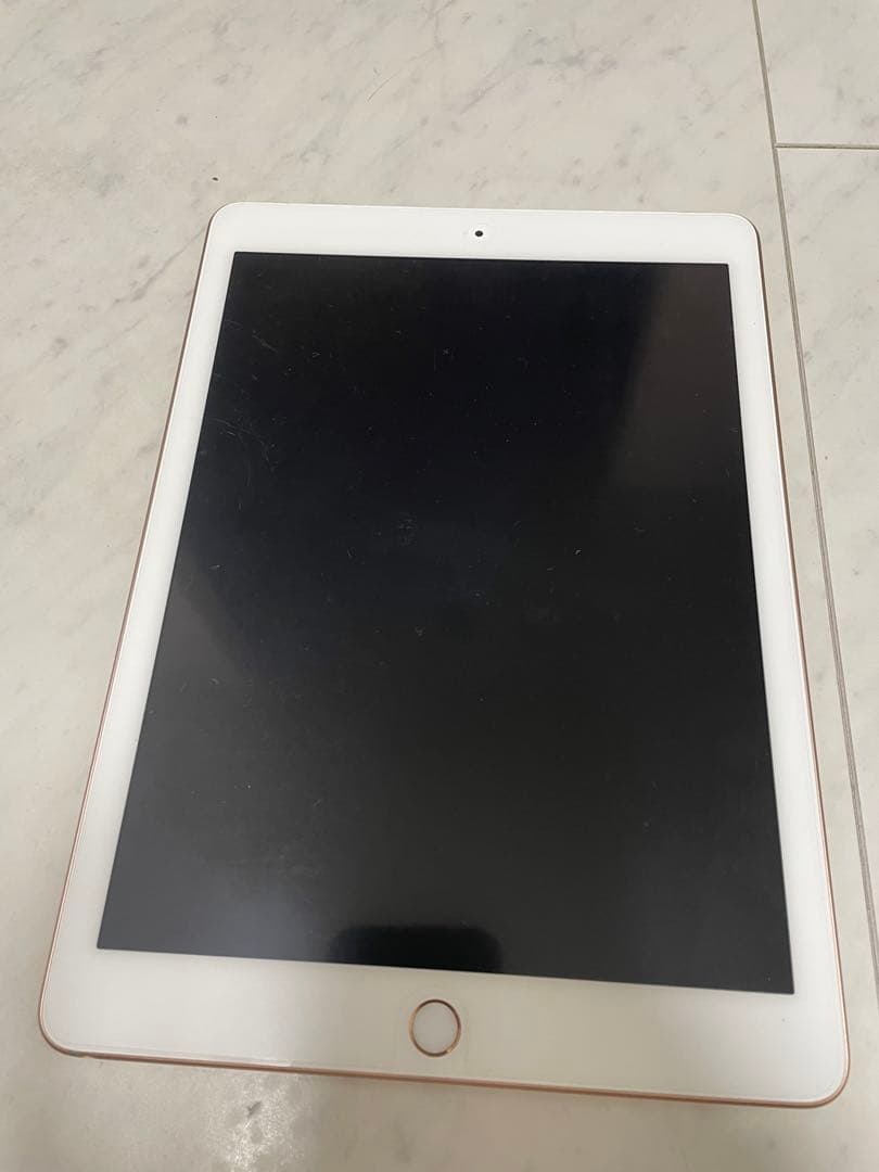 ipad 第6世代　32GB