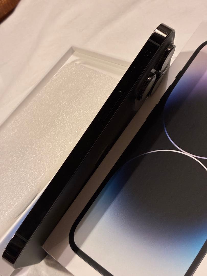 美品Apple iPhone 14 Pro 256GB バッテリー85%