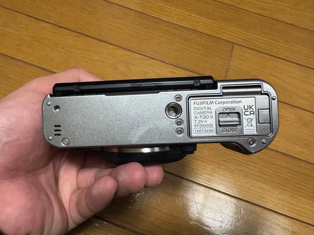 FUJIFILM X-T30 II シルバー　ミラーレス一眼 ボディ
