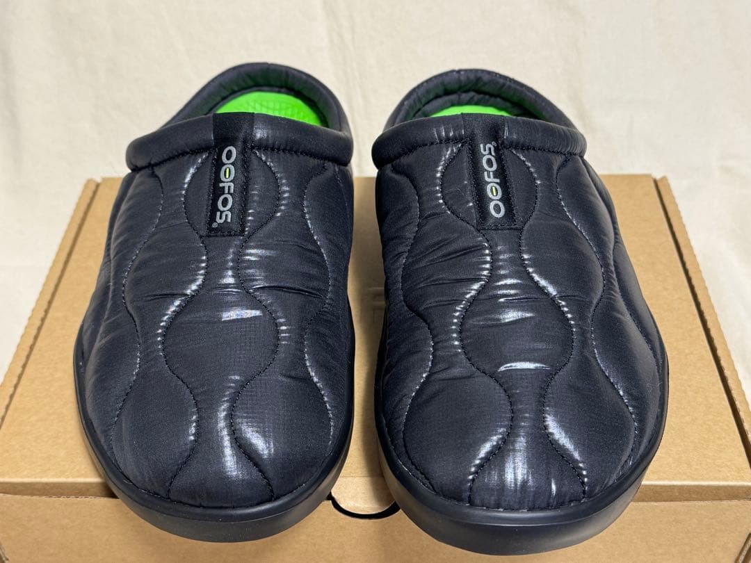 US9 OOFOS OOcoozie Thermo Mule 黒 ウーフォス
