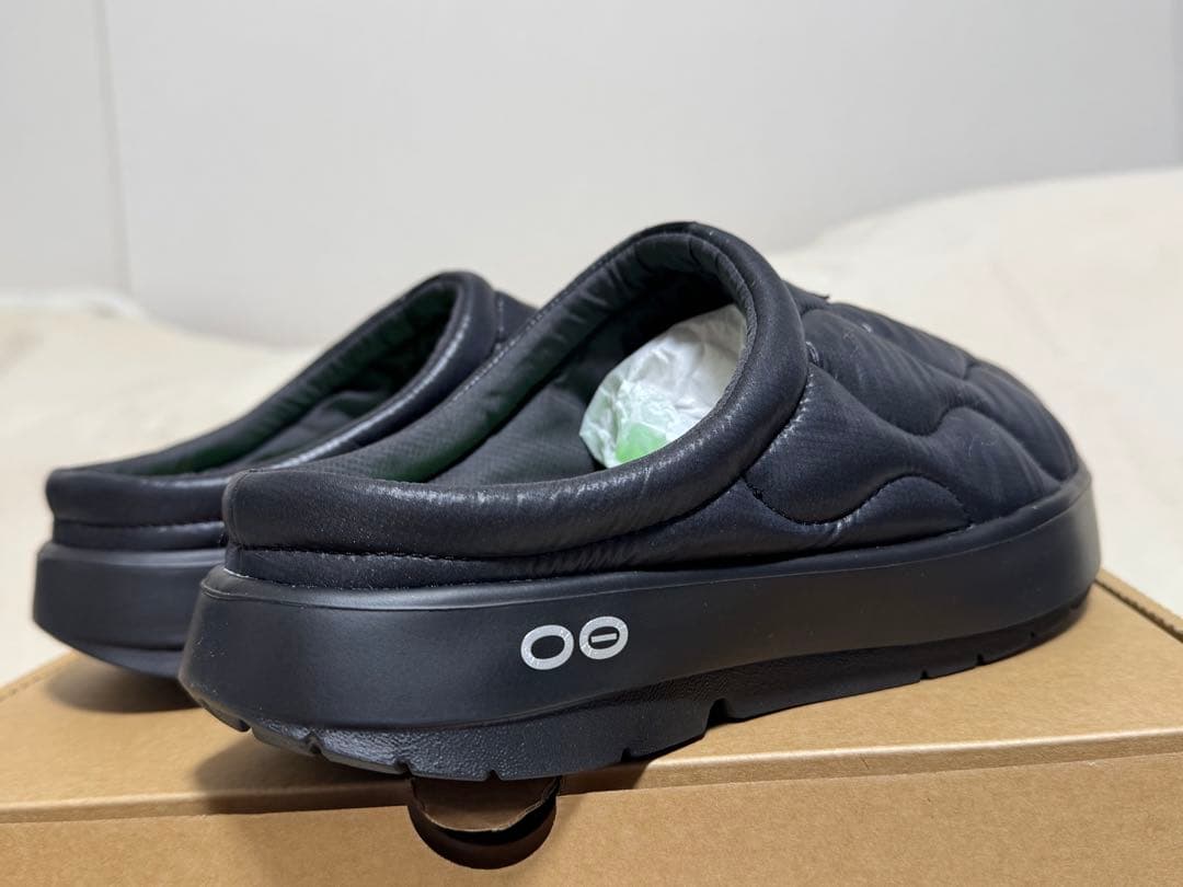 US9 OOFOS OOcoozie Thermo Mule 黒 ウーフォス