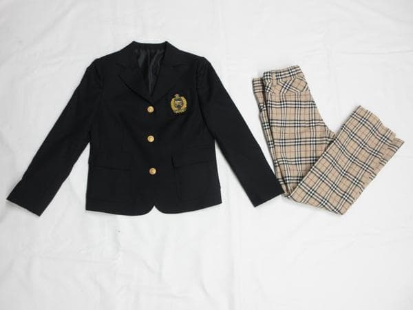 バーバリー　卒業入学式　フォーマルセット スーツ 男の子 140