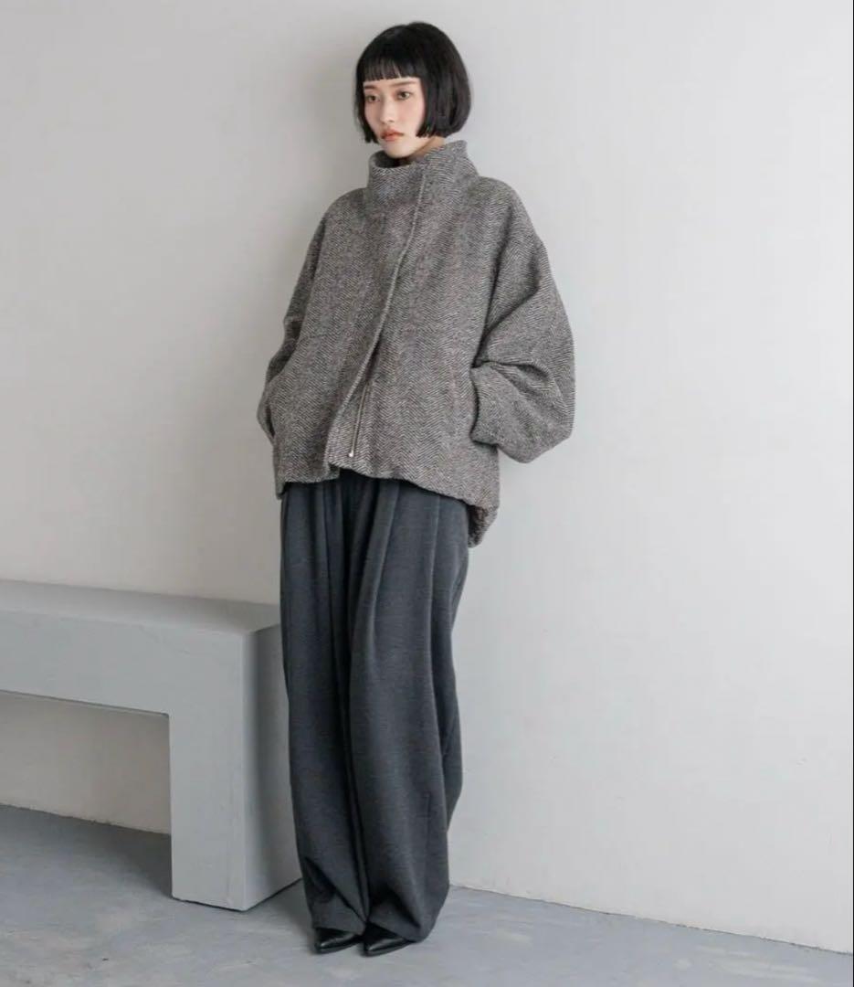 ローリーズファーム　ブルゾン　グレー