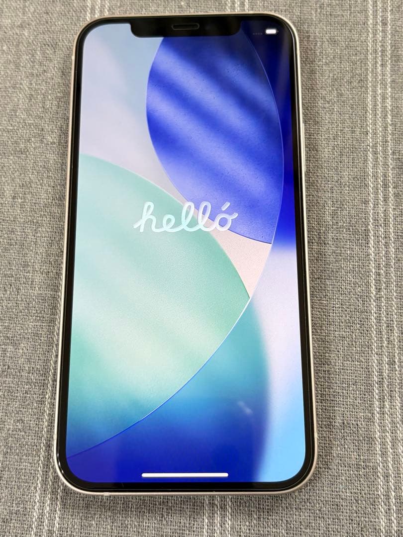 Apple iPhone12 本体　ホワイト 64GB