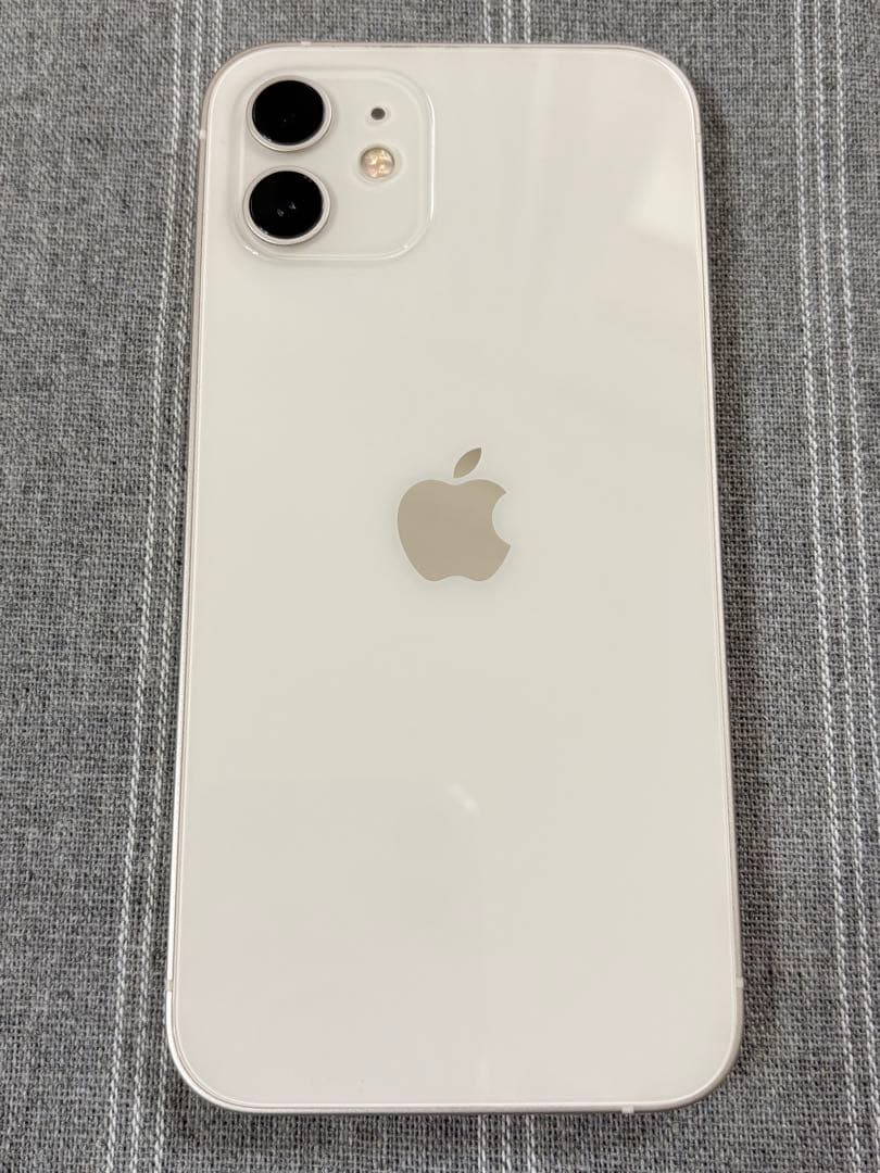 Apple iPhone12 本体　ホワイト 64GB