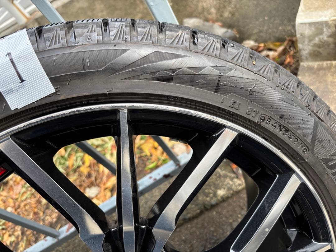 LEONIS LVレオニスLV 19インチ ブリザックVRX3 横浜市から