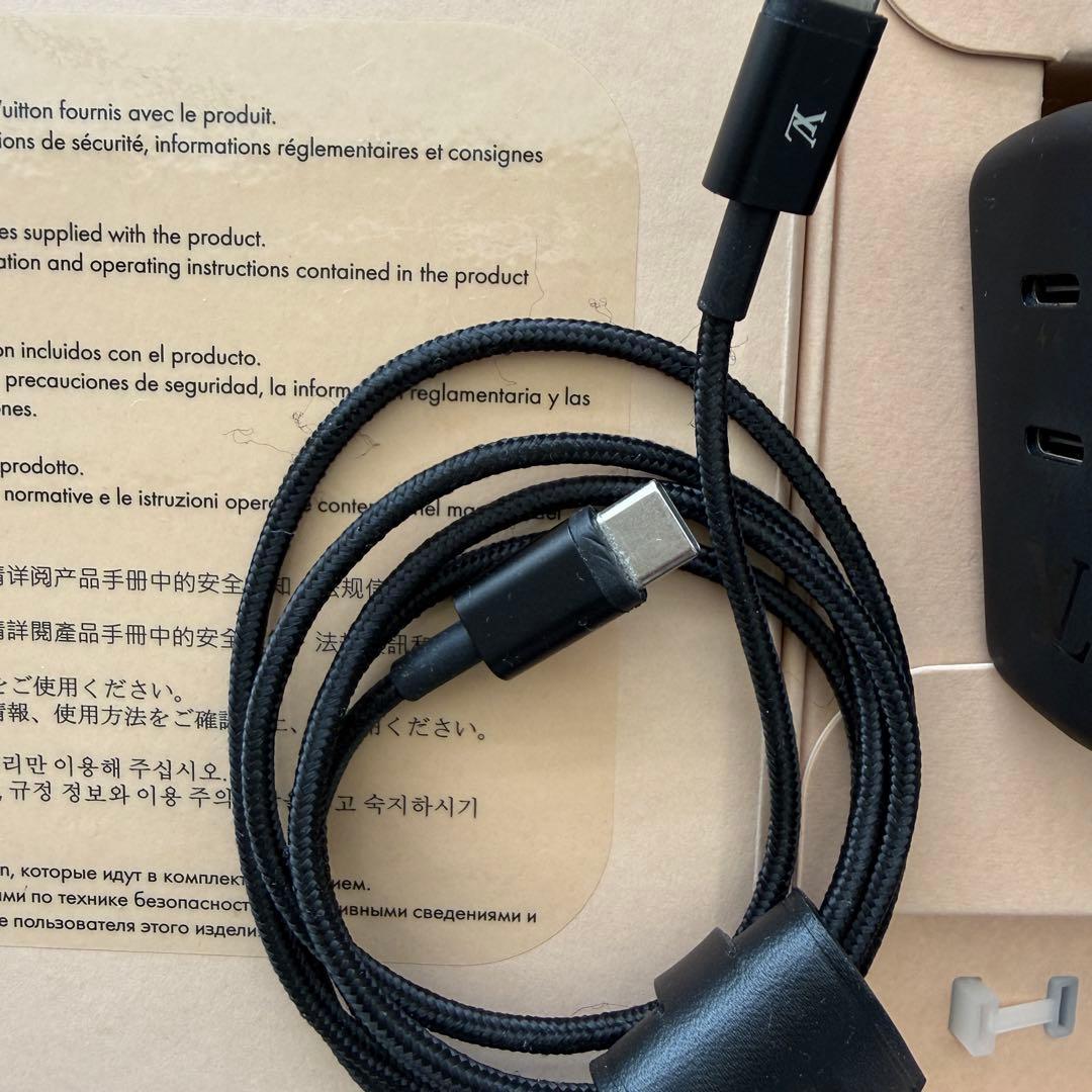 LOUIS VUITTON 充電器USBケーブル・スピーカーバッグ セット