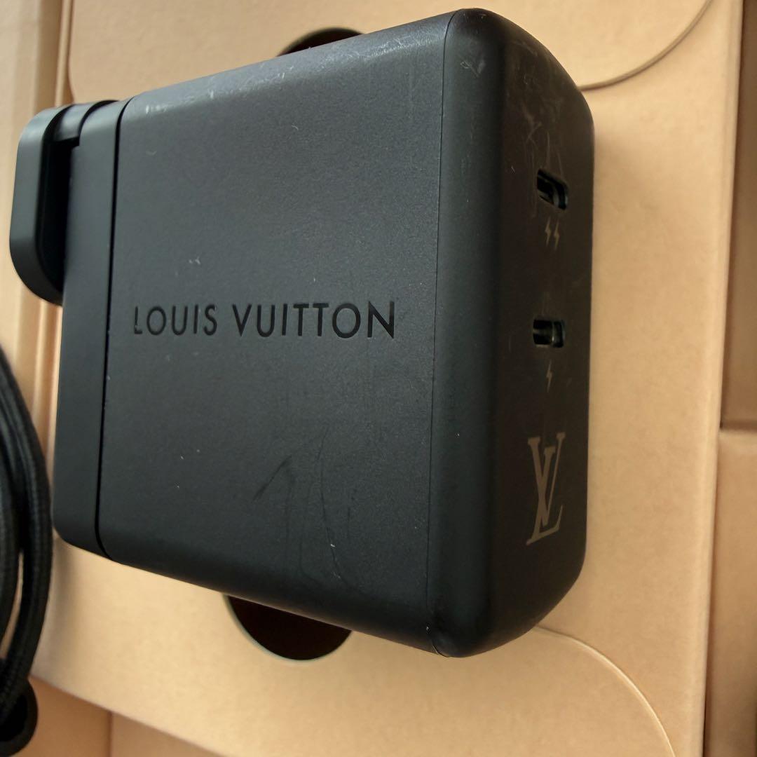 LOUIS VUITTON 充電器USBケーブル・スピーカーバッグ セット