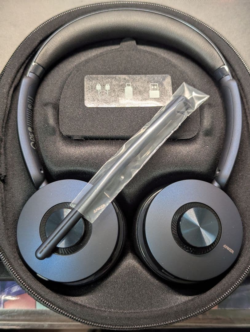 Anker PowerConf H700 ワイヤレスヘッドホン　充電スタンド付き