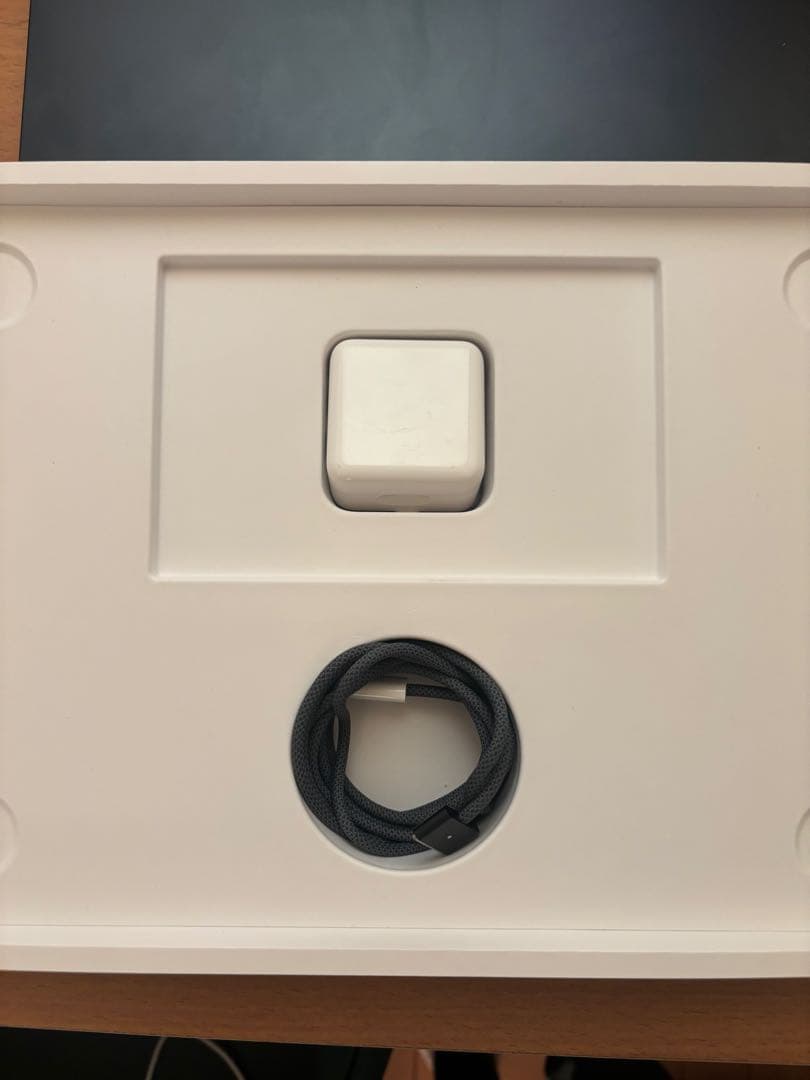 MacBook Air M3 16GB 1TB ミッドナイト