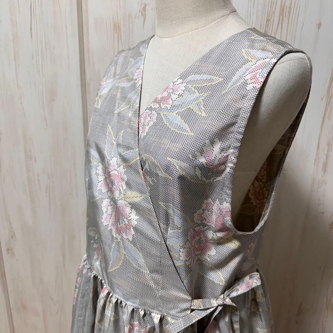 着物リメイク 白大島紬から袖なしカシュクールワンピース