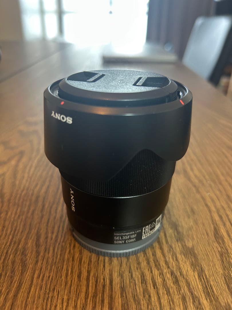 【美品】SONY FE35mm F1.8 SEL35F18F純正フード　キャップ