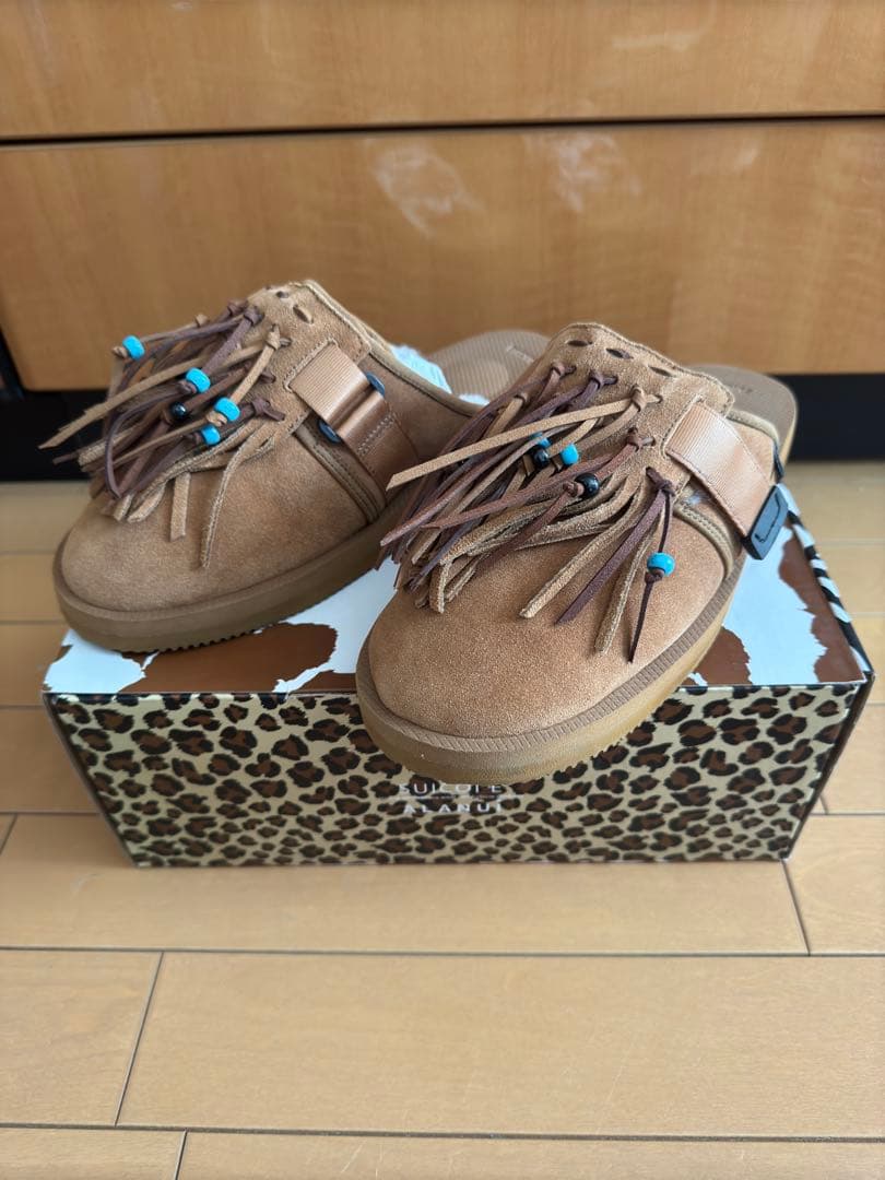 suicok × Alanui フリンジボアスリッパ