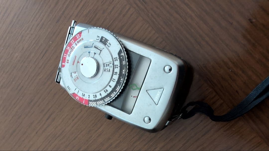 ま*ぎ様 YASHICA YE フィルムカメラ