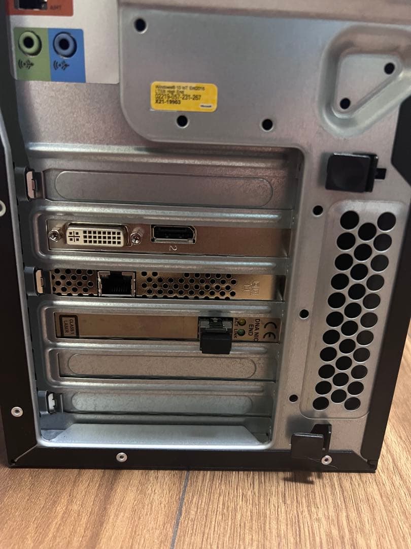 HP z440 ハードディスクなし　自作用