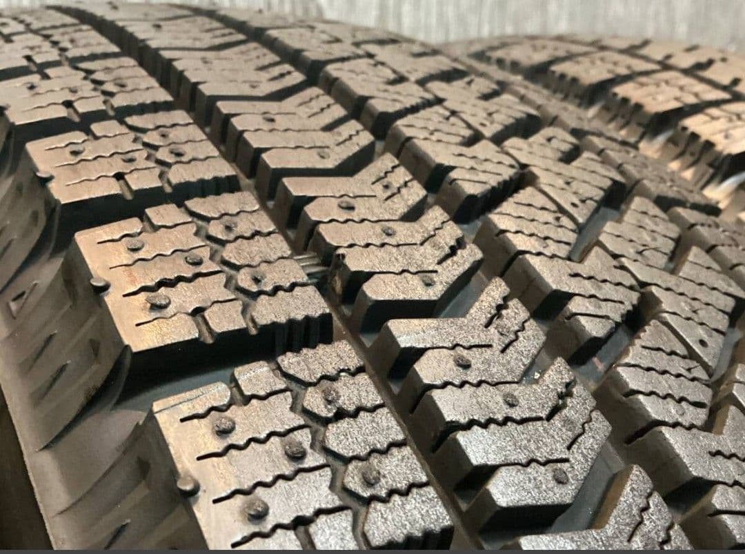 バリ溝 ブリヂストン スタッドレス VRX2 155/65R14 2022年