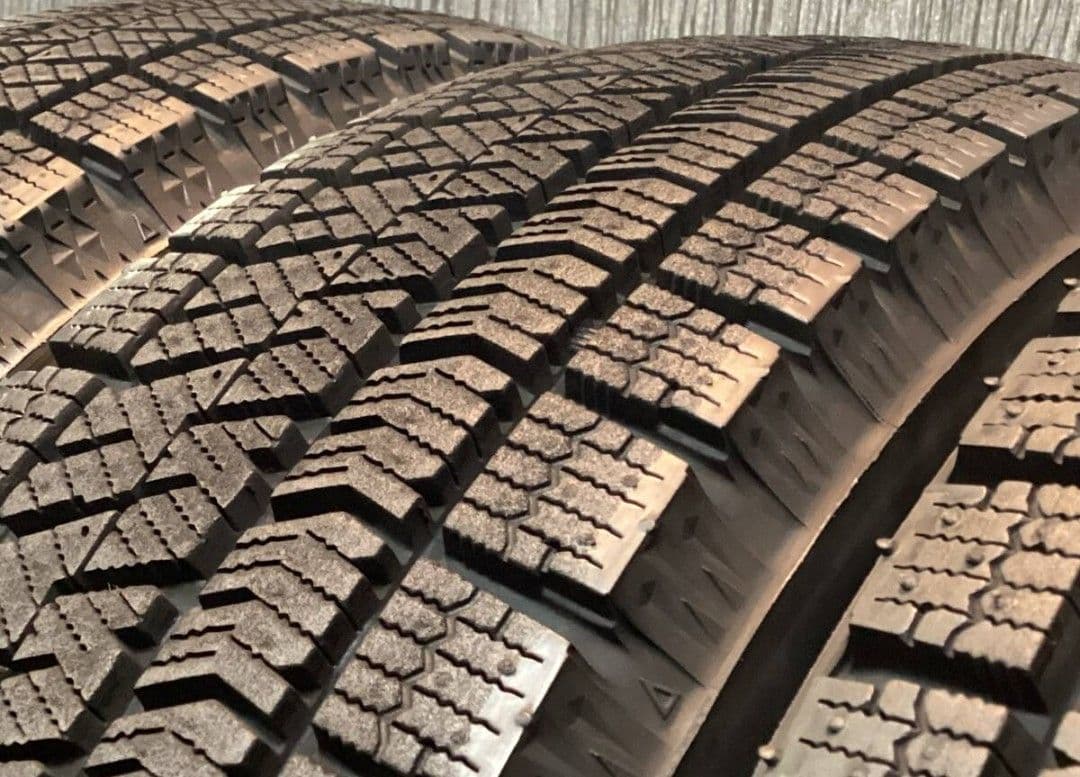 バリ溝 ブリヂストン スタッドレス VRX2 155/65R14 2022年