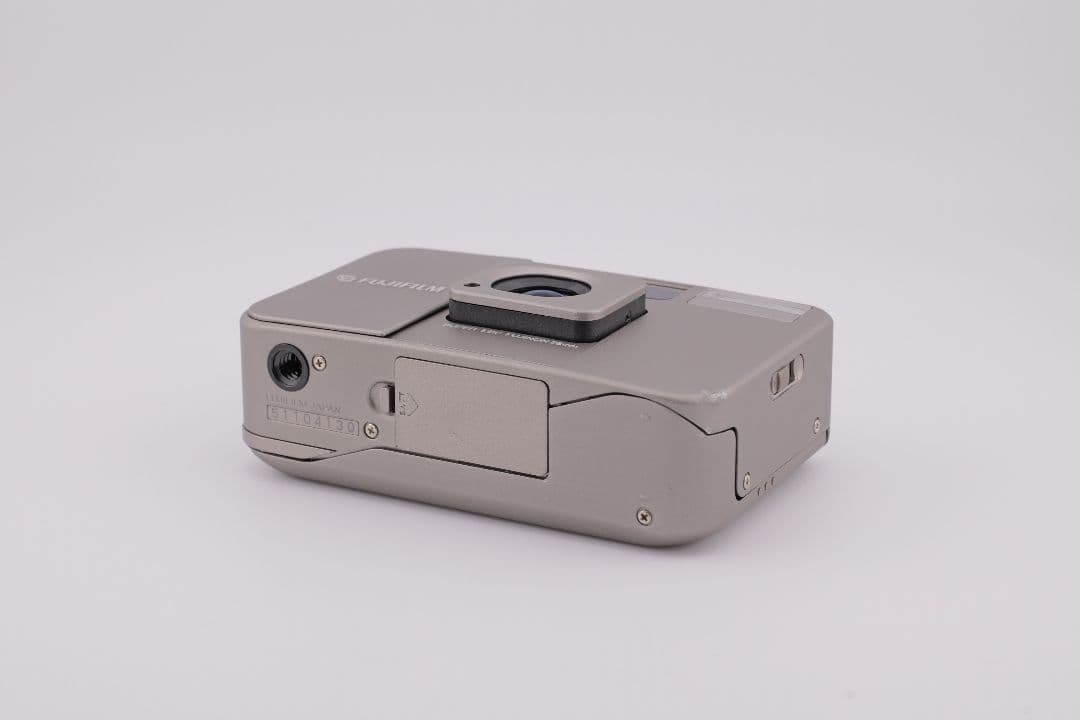 フィルムカメラ FUJIFILM TIARA