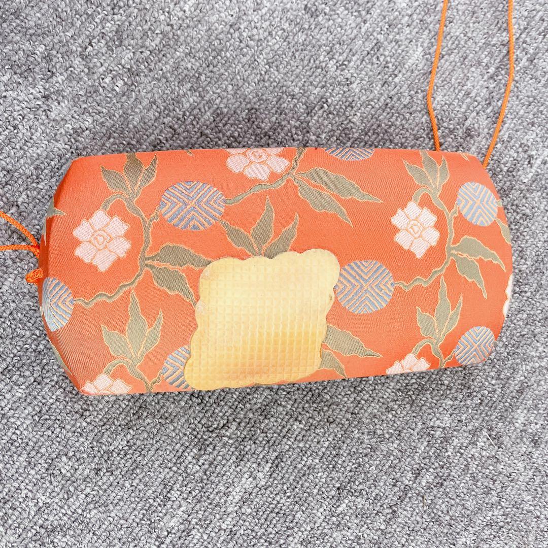 三味線 佳四郎 在銘 トチ入り紅木 金細 綾杉彫り胴 細棹 1本溝 桐箱 和楽器